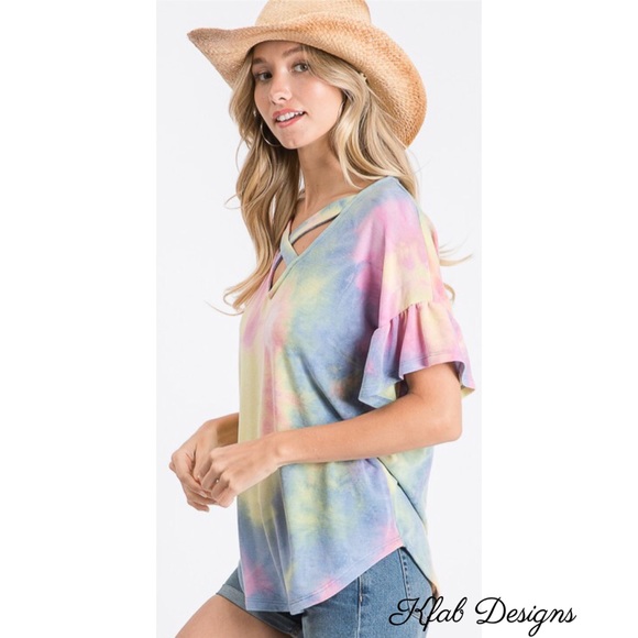 ❤️LAST 1! Criss Cross Tie Dye Flutter Sleeve Top! - Picture 5 of 7